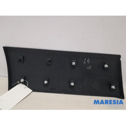 Renault - Trafic - Zierleiste