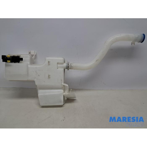 Renault - Trafic - Front windscreen washer reservoir