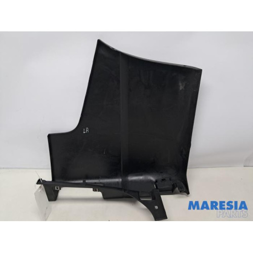 Renault - Trafic - Bumperhoek links-achter