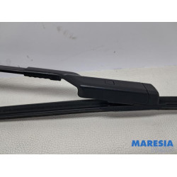 Renault - Trafic - Scheibenwischerarm vorne