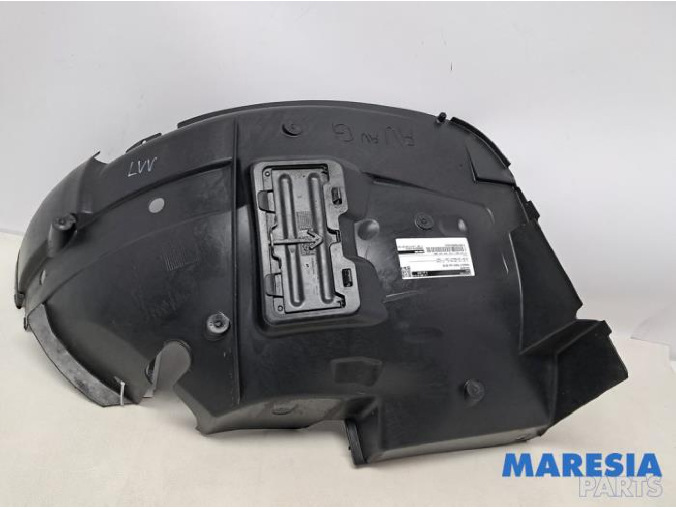 Renault - Trafic - Wheel arch liner