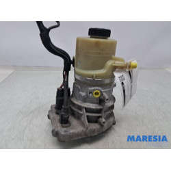 Renault - Trafic - Power steering pump