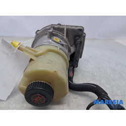 Renault - Trafic - Power steering pump