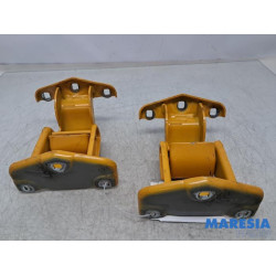 Renault - Trafic - Charnière porte arrière droite