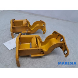 Renault - Trafic - Scharnier Tür links hinten