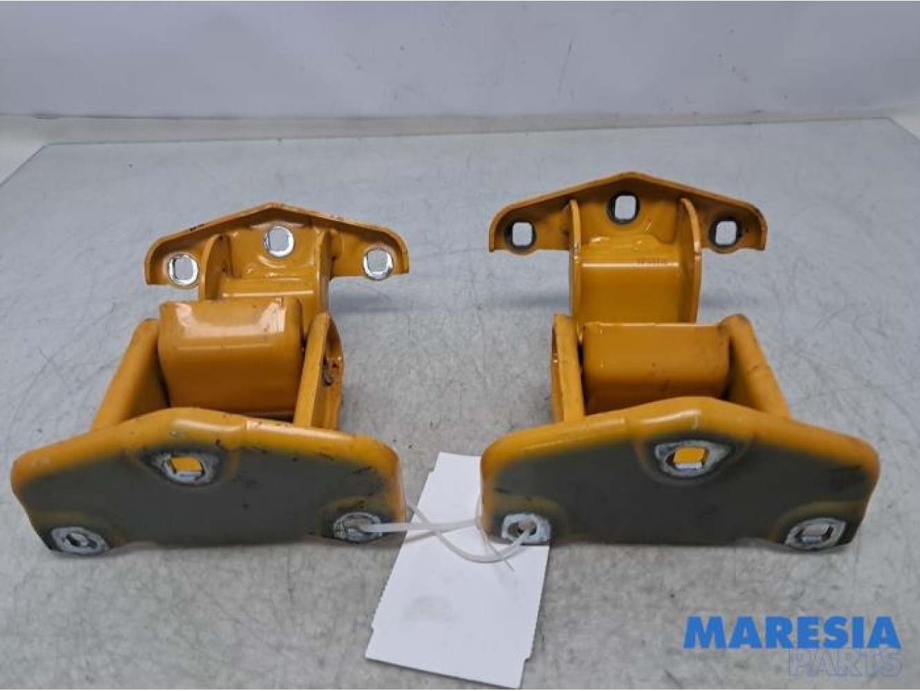 Renault - Trafic - Scharnier Tür links hinten