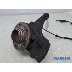 Renault - Trafic - Fusee links-voor