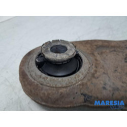 Renault - Trafic - Querlenker unten rechts vorne