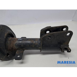 Renault - Trafic - Front shock absorber rod, right