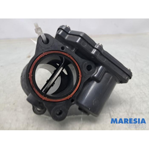 Renault - Trafic - Throttle body