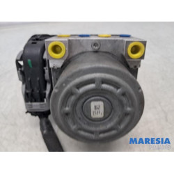 Renault - Trafic - ABS pump