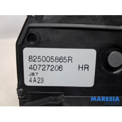 Renault - Captur - Serrure portière mécanique 4portes arrière droite