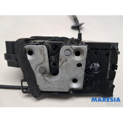 Renault - Captur - Deurslot Mechaniek 4Deurs links-achter