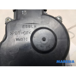 Renault - Captur - Ruitenwissermotor voor