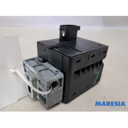 Renault - Captur - Serrure de contact électronique