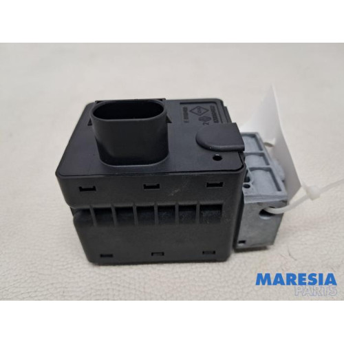 Renault - Captur - Electronic ignition key
