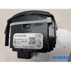 Renault - Captur - Commutateur phare hauteur réglable