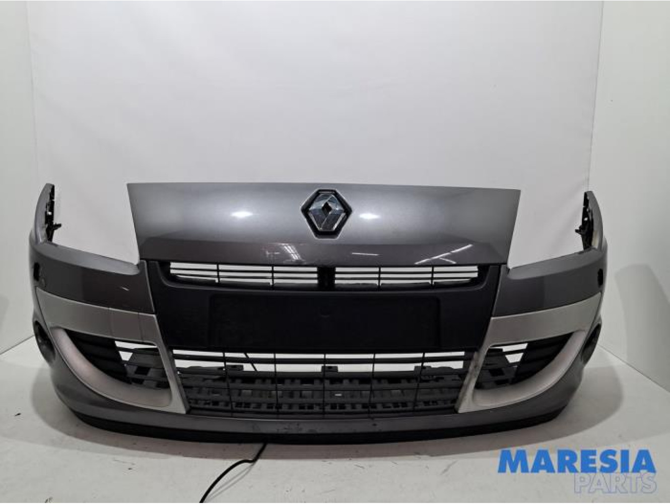 Renault - Scenic - Voorbumper