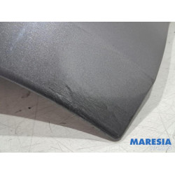 Renault - Scenic - Elément pare-chocs arrière droit