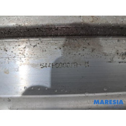 Renault - Scenic - Barre radiateur