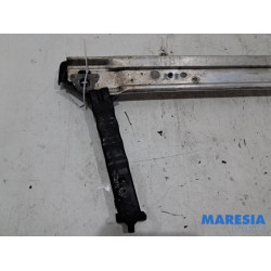 Renault - Scenic - Barre radiateur