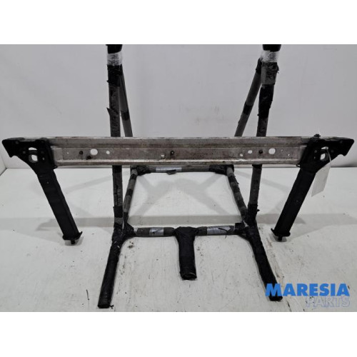 Renault - Scenic - Barre radiateur