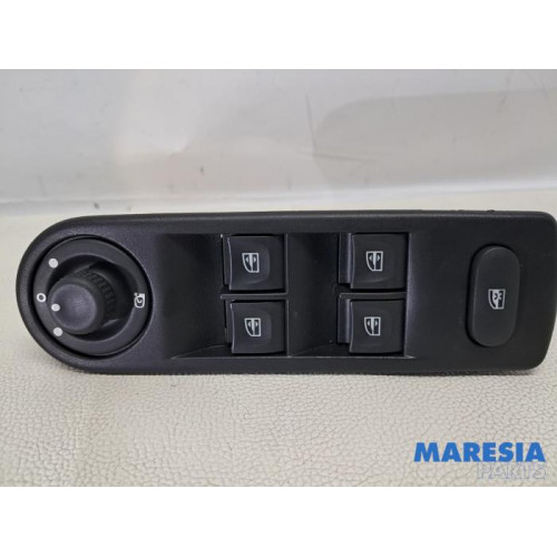 Renault - Captur - Commutateur combi vitres