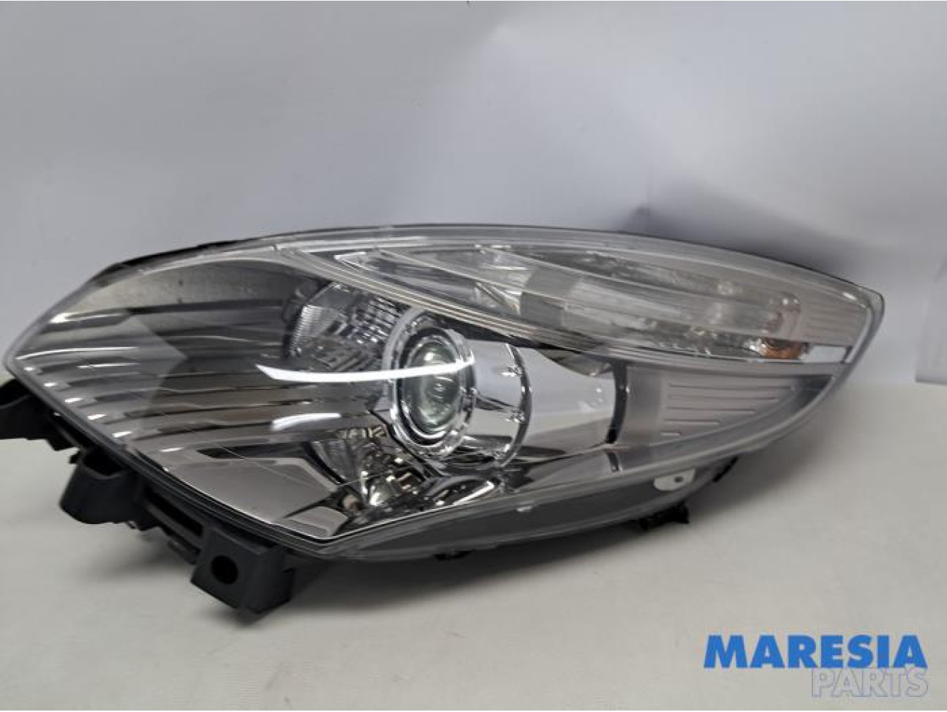 Renault - Scenic - Headlight, left