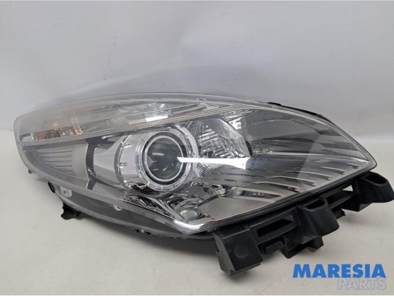 Renault - Scenic - Koplamp rechts