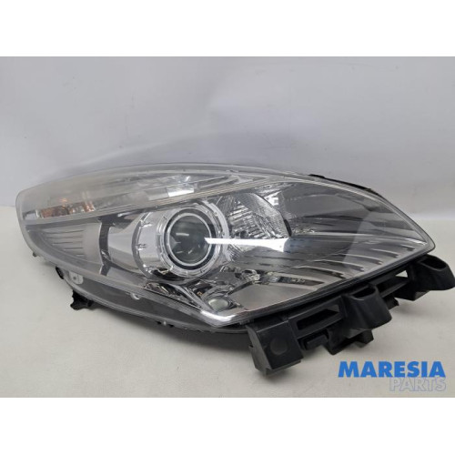 Renault - Scenic - Phare droit