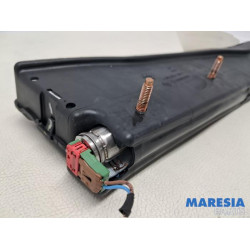 Renault - Captur - Seat airbag (seat)