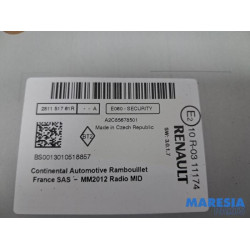 Renault - Captur - Radio