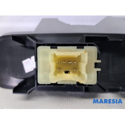 Renault - Captur - Elektrisch Raam Schakelaar