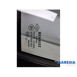 Renault - Captur - Vitre triangulaire avant gauche