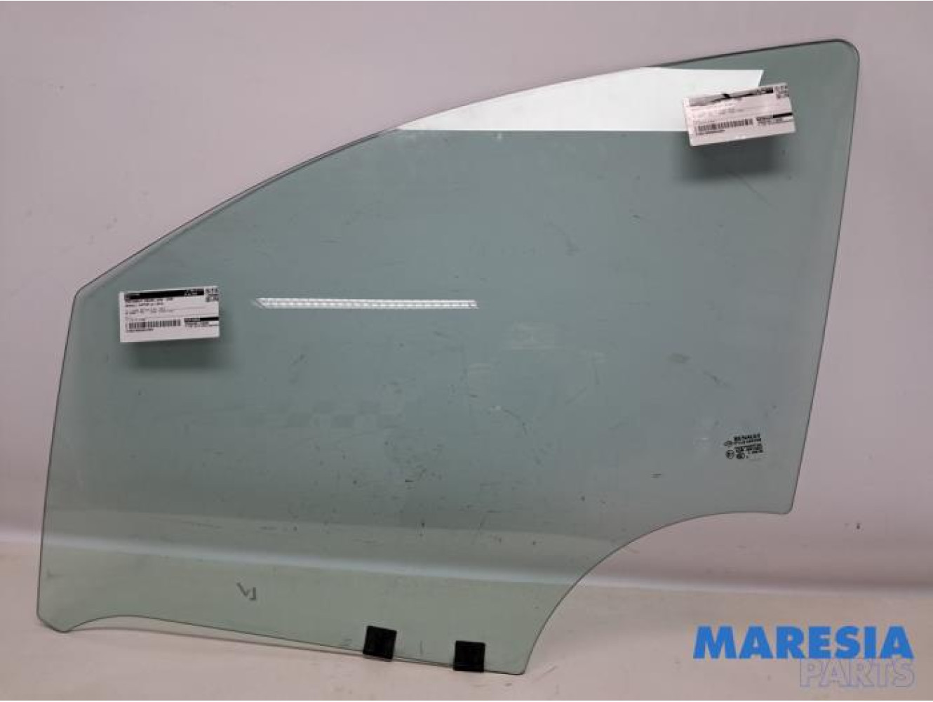 Renault - Captur - Portierruit 4Deurs links-voor