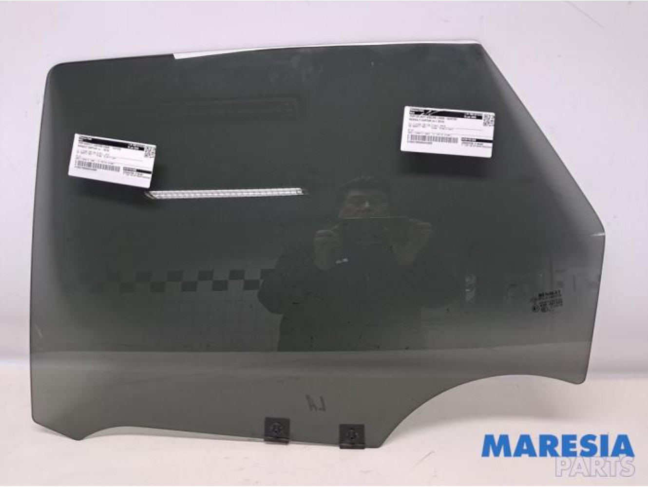 Renault - Captur - Türscheibe 4-türig links hinten