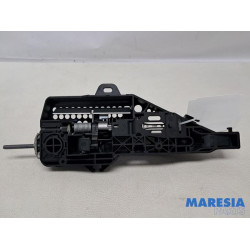 Renault - Captur - Poignée portière 4portes arrière droite