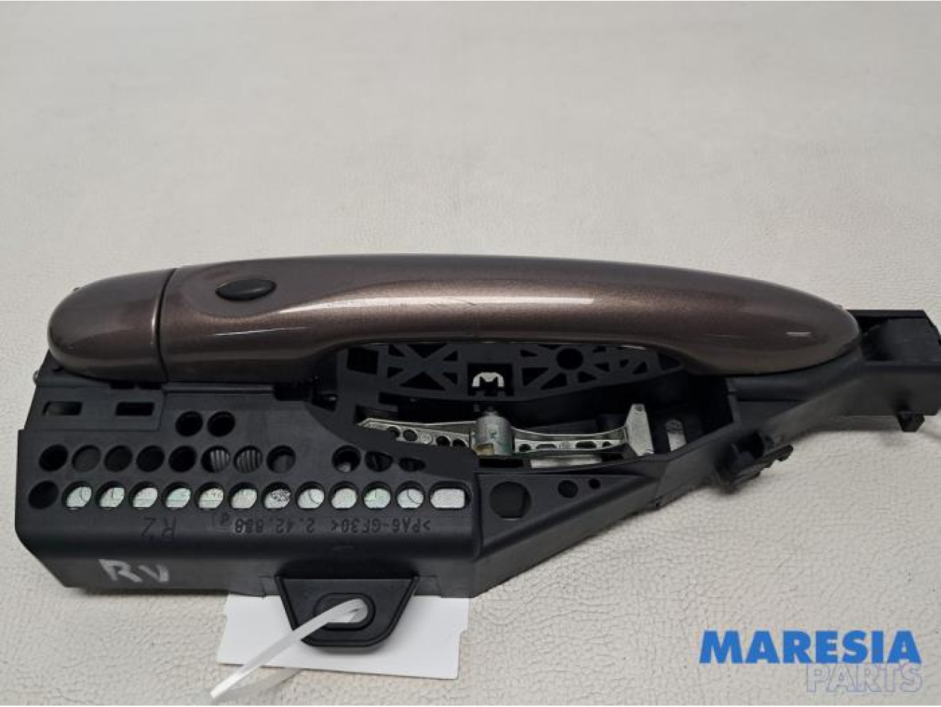Renault - Captur - Front door handle 4-door, right