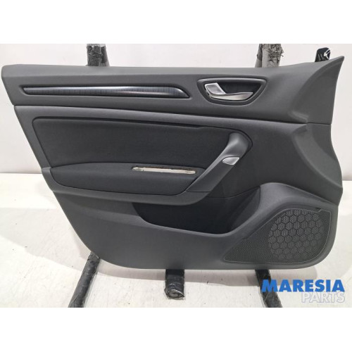 Renault - Megane - Door trim 4-door, front left
