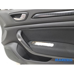 Renault - Megane - Front door trim 4-door, right