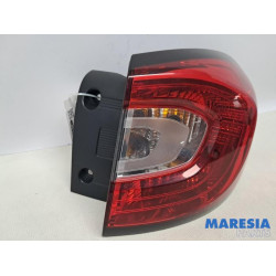 Renault - Captur - Feu arrière droit