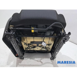 Renault - Megane - Seat, right