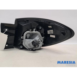 Renault - Captur - Achterlicht links