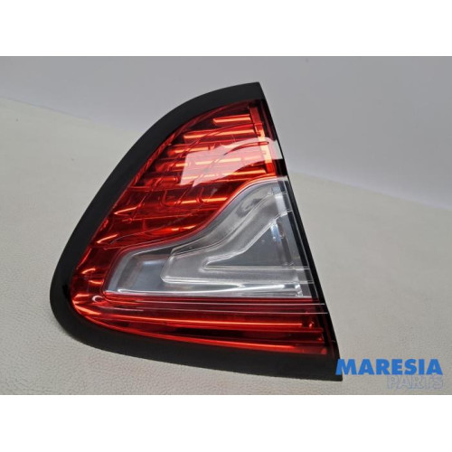 Renault - Captur - Taillight, left