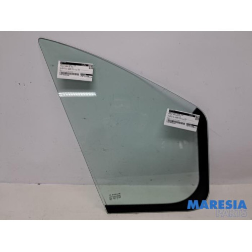 Renault - Trafic - Driehoeks Ruit rechts-voor