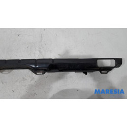 Renault - Trafic - Bumperframe achter