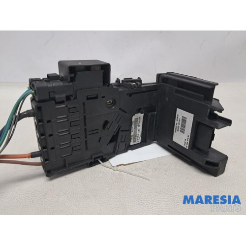 Peugeot - 3008 - Fuse box