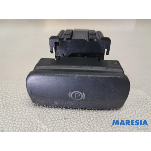 Peugeot - 3008 - Handbremse Schalter