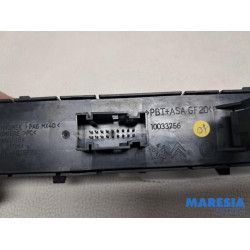 Peugeot - 3008 - Panic lighting switch