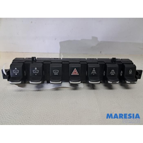 Peugeot - 3008 - Panikbeleuchtung Schalter